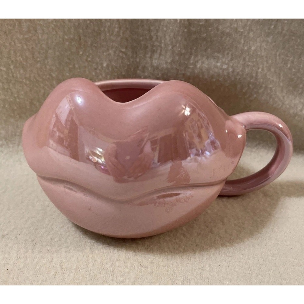 Rose Pink Bratz Ceramic 3D Sculpted Mug Featuring Bratz Lip Design 20 Ounces New